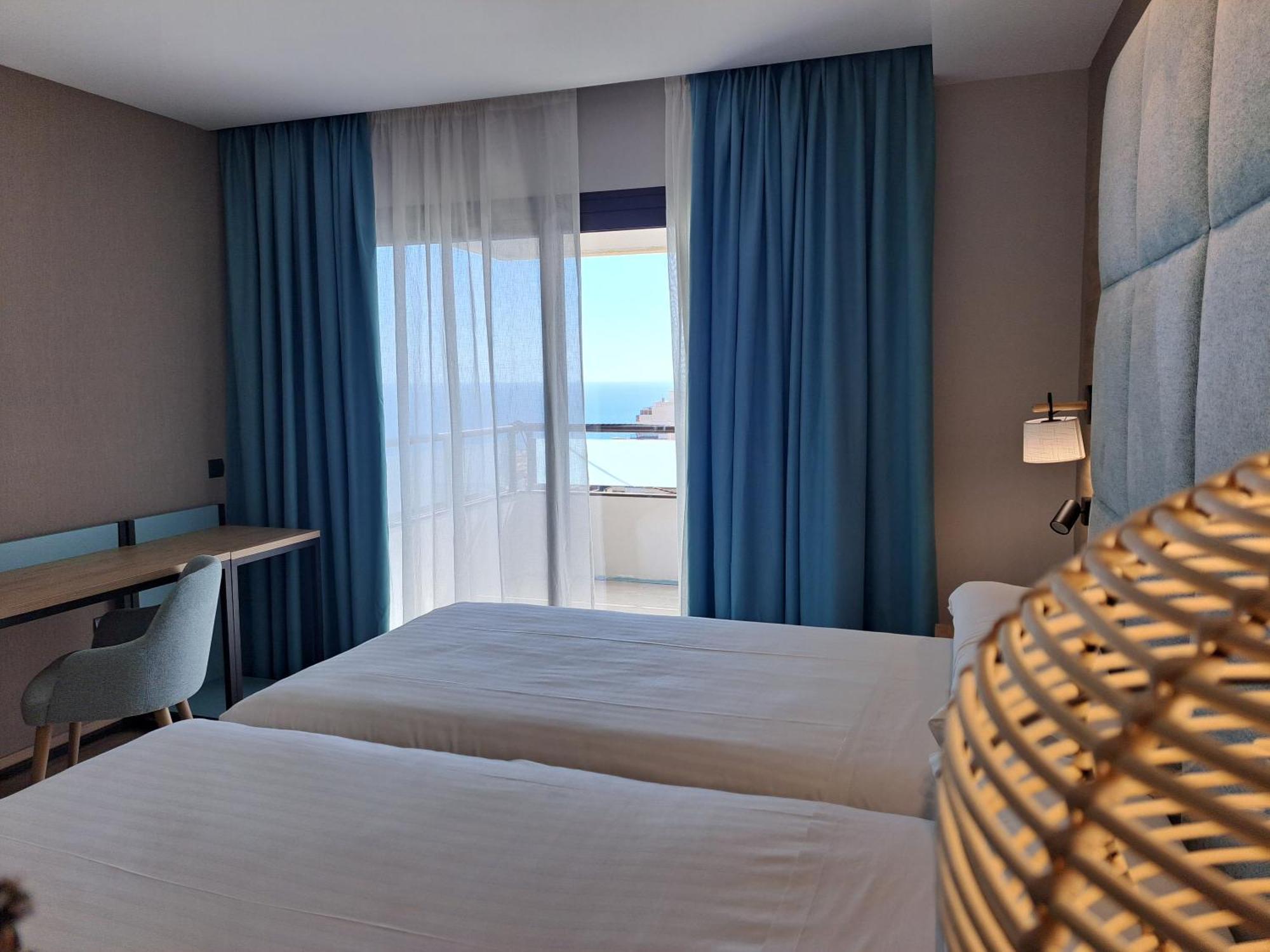 Hotel Maya Alicante Exterior photo