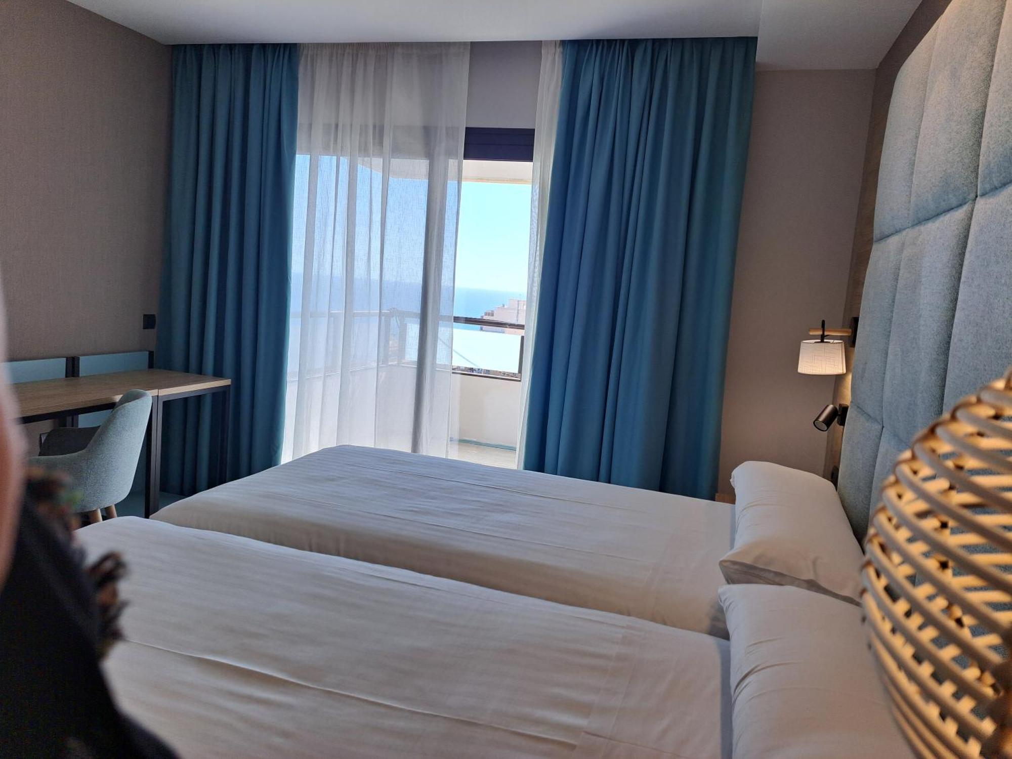 Hotel Maya Alicante Exterior photo